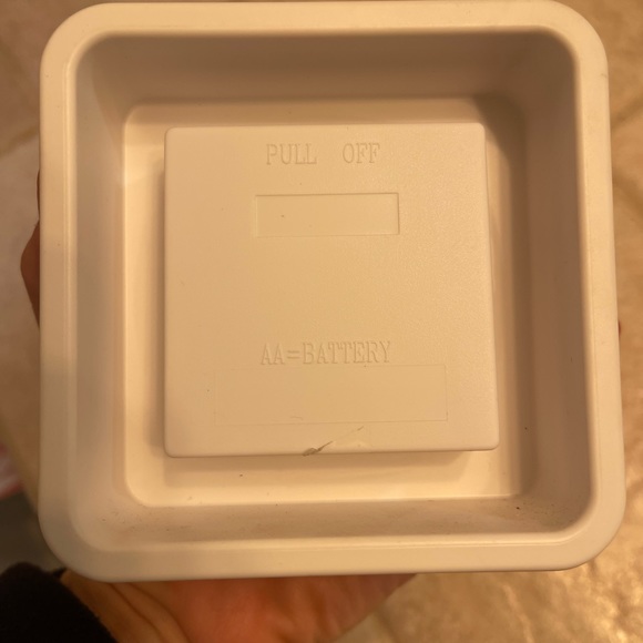 Dwell Magazine  MODERN Desk Clock Square 4" - Picture 2 of 5